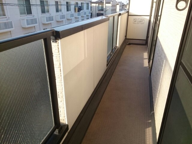 ルネのバルコニー