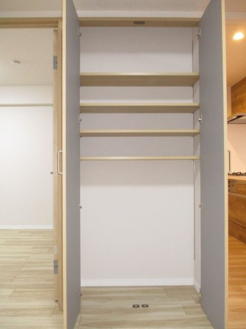 【収納】 | ファミール大谷地 | ●リビング収納