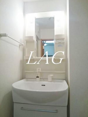【洗面所】 | プリムヴェールⅠ | 独立洗面台です。
