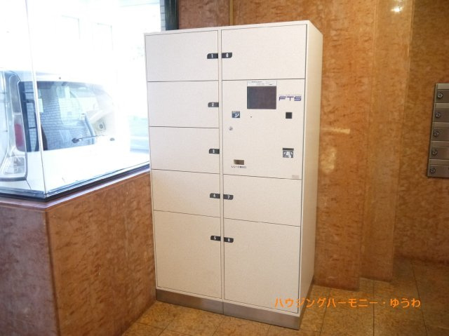 【その他共用部分】 | パークノヴァ池袋要町 | 不在時にも安心！宅配ボックスがあります！