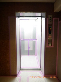 【その他共用部分】 | エレベーター完備のため荷物が多くなっても安心。