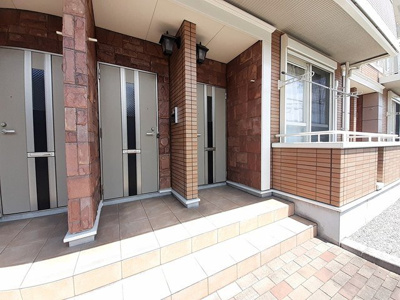 【エントランス】 | ブリーズ　アレイ | 毎日通るエントランスはこのようになっています