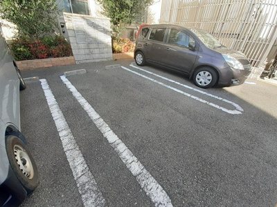 【駐車場】 | エクセル神屋町 | 駐車場に車を止められます