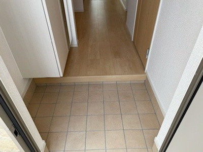【玄関】 | シャルマン・ドミール | ゆったりとした玄関です