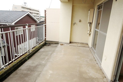 【バルコニー】 | シャルルみずほ | 暖かな日差しのふりそそぐバルコニー