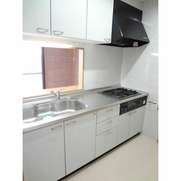 サンバレー上大岡Ⅵのキッチン