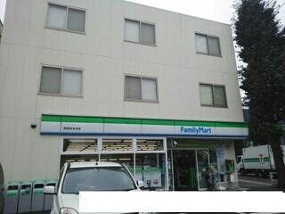 フィオーレの周辺