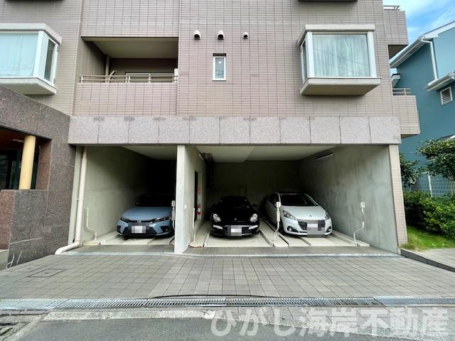 茅ヶ崎緑が浜シティハウスの駐車場|敷地内駐車場