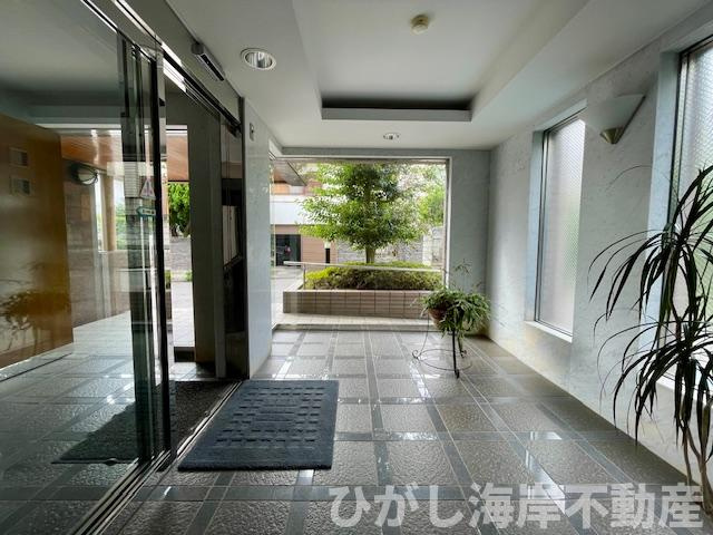 茅ヶ崎緑が浜シティハウスのエントランス|エントランス