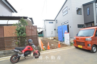 【前面道路含む現地写真】 | ※令和8年3月上旬に撮影