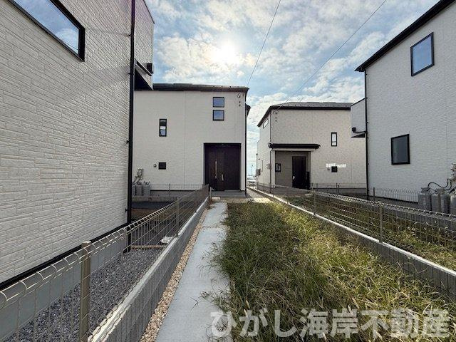 平塚市大島　新築戸建　全４棟の前面道路含む現地写真|現地外観