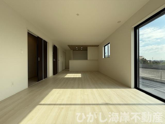 平塚市大島　新築戸建　全４棟の居間・リビング|20帖　LDK