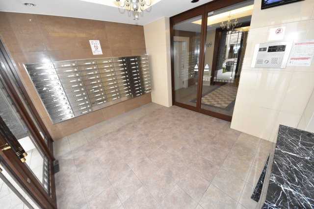 エスリード阿波座サウスプレイスのエントランス