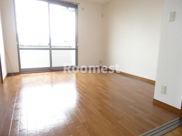 バリュージュヴィオラの居間・リビング|こちらの居間で趣味の時間をお楽しみください