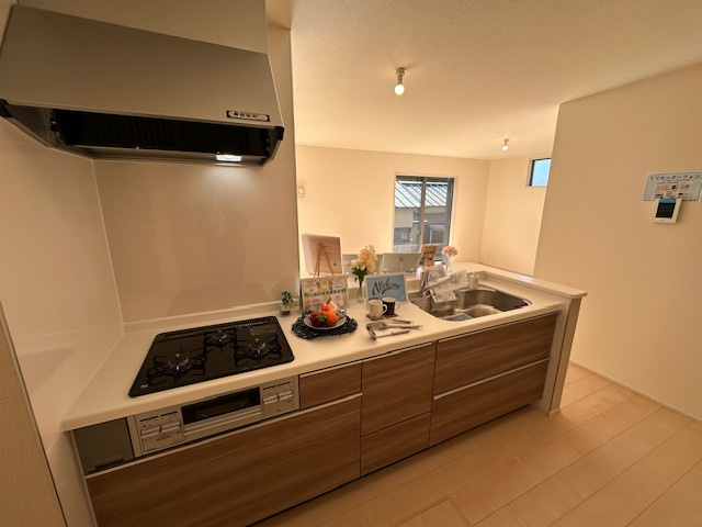 茅ヶ崎市南湖4丁目　新築戸建　全2棟　の浴室|12月5日撮影　建築中　1坪タイプ　ユニットバス