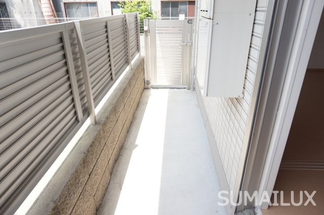 熊本市南区近見３丁目のアパートのバルコニー