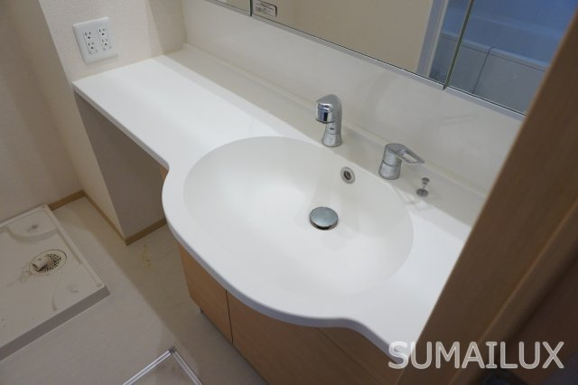 熊本市南区近見３丁目のアパートの洗面所