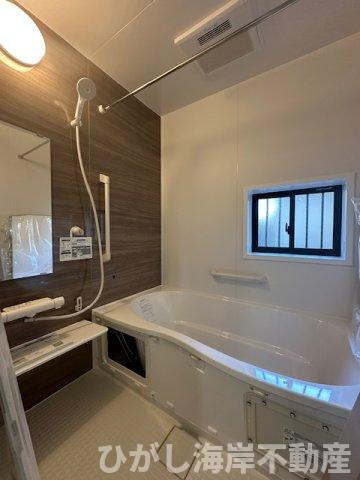 藤沢市鵠沼海岸7丁目　新築戸建　全３棟の浴室|1坪タイプ　ユニットバス