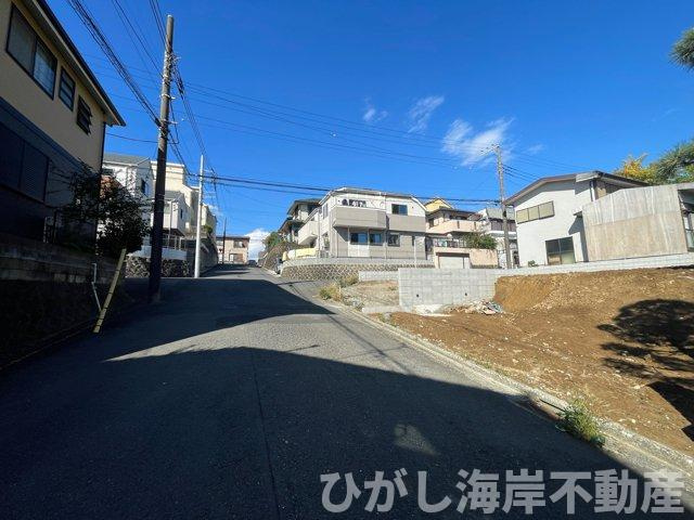横浜市南区中里３丁目　新築戸建　全２棟の前面道路含む現地写真|11月3日撮影　建築前　現地外観