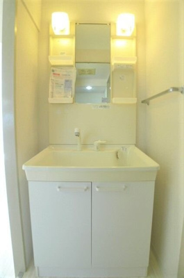 【独立洗面台】 | 志木アーバンハイツ | 独立洗面台で身支度をすべて済ませてしまいましょう