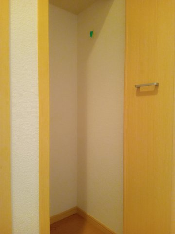 川崎市麻生区黒川の賃貸マンションの収納