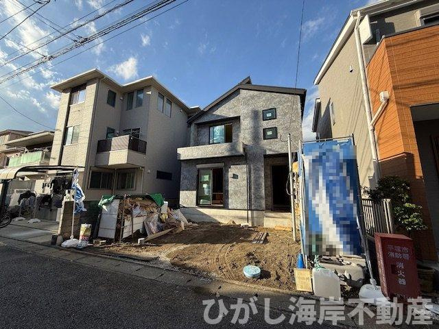 平塚市平塚１丁目　新築戸建　全1棟の外観|11月10日撮影　建築中　現地外観