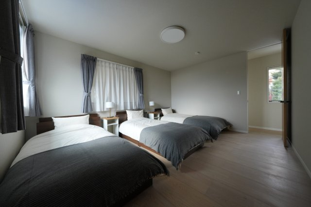 伊東市八幡野プールの家の寝室