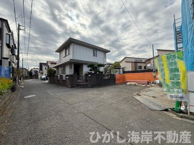 平塚市大神3丁目　新築戸建の前面道路含む現地写真|11月8日撮影　建築中　現地外観