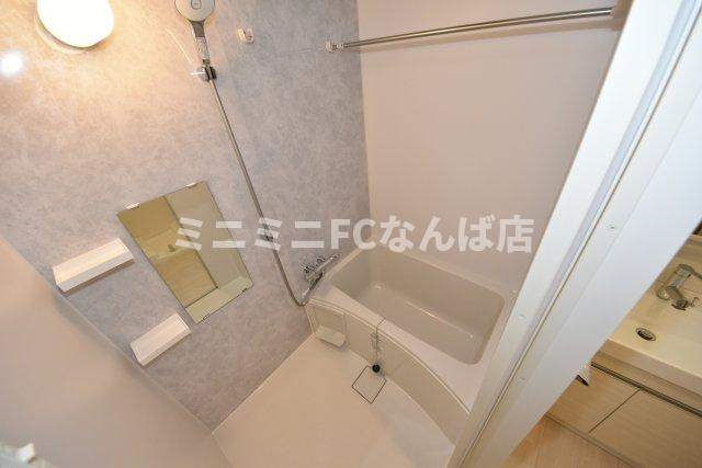 アドバンス大阪城ベレッツァの浴室