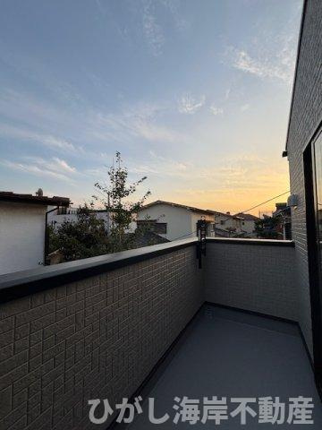 藤沢市鵠沼海岸3丁目　新築戸建　のバルコニー|南側バルコニー