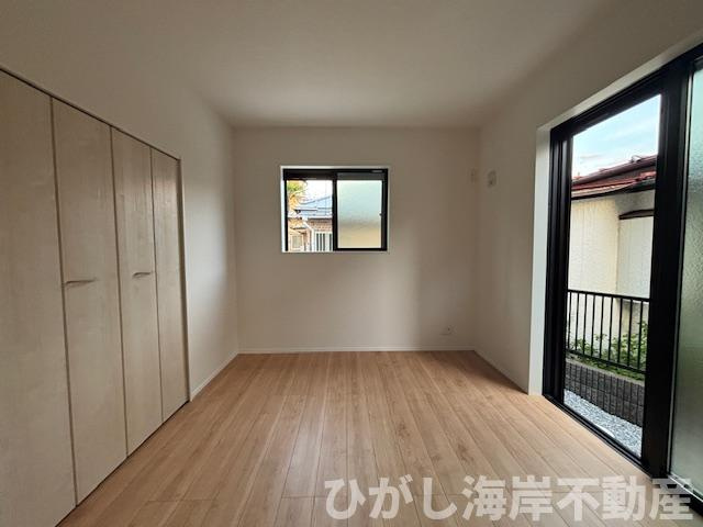 藤沢市鵠沼海岸3丁目　新築戸建　の内装|6.1帖　洋室