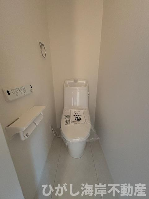 藤沢市鵠沼海岸3丁目　新築戸建　のトイレ|洗浄機能付きお手洗い