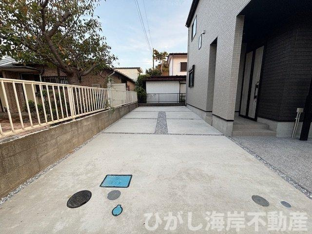 藤沢市鵠沼海岸3丁目　新築戸建　の駐車場|駐車スペース