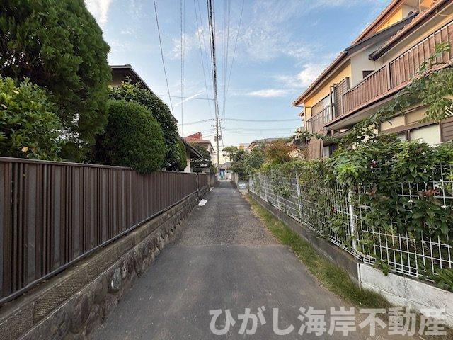 藤沢市鵠沼海岸3丁目　新築戸建　の前面道路含む現地写真|現地外観