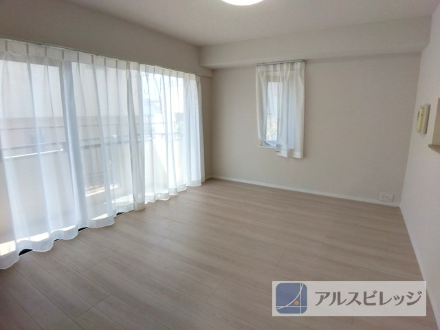 ウィンベルコーラス朝霞の居間・リビング