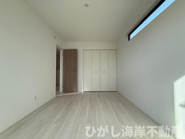 平塚市中里　新築戸建　全２棟の洋室|6.7帖　洋室