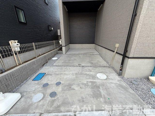 平塚市中里　新築戸建　全２棟の駐車場|駐車スペース