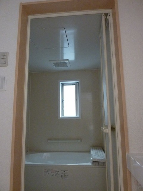 当知町７－１５－３コダテックスⅠＣの浴室