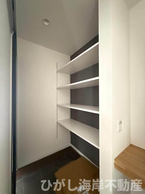 茅ヶ崎市香川5丁目　新築戸建　全10棟の設備|シューズインクローク