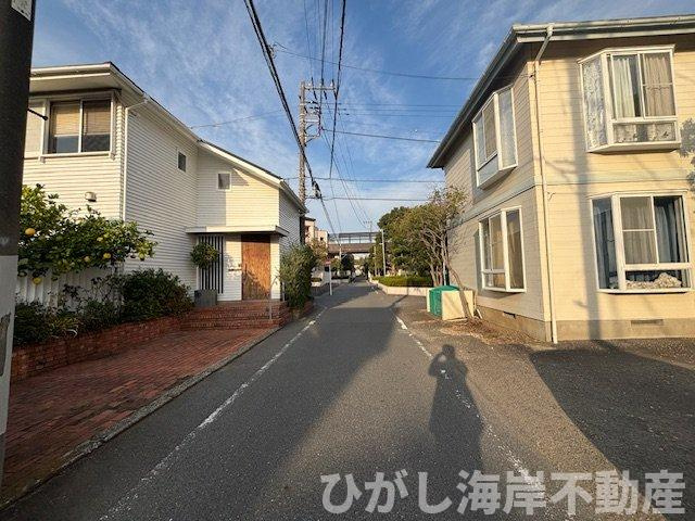 藤沢市片瀬海岸２丁目　売地の前面道路含む現地写真|現地外観