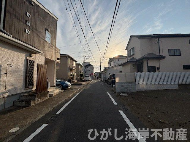 藤沢市片瀬海岸２丁目　売地の前面道路含む現地写真|現地外観