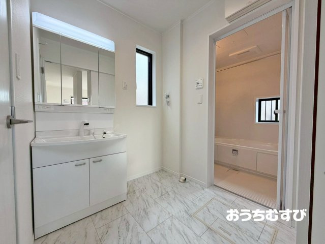 守山区大森北1丁目（残1棟）の独立洗面台