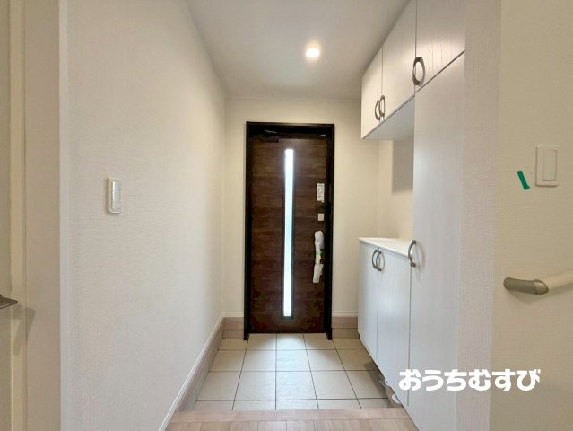 守山区大森北1丁目（残1棟）の玄関