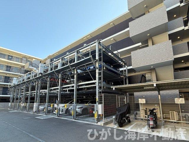 ローレルスクエア湘南平塚の駐車場|敷地内駐車場