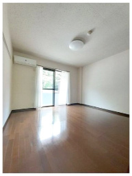 コルヴェールＫの洋室