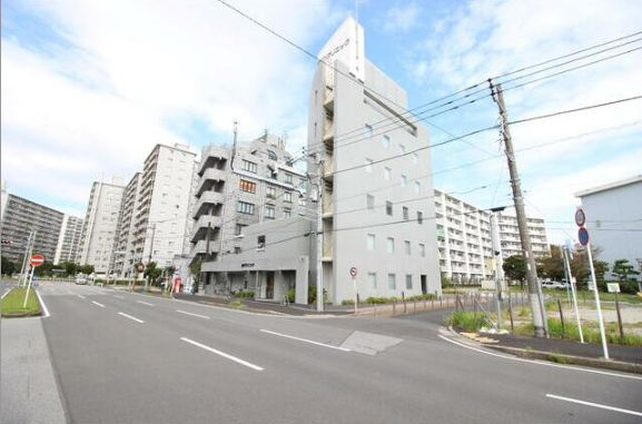 美浜ウイングの外観