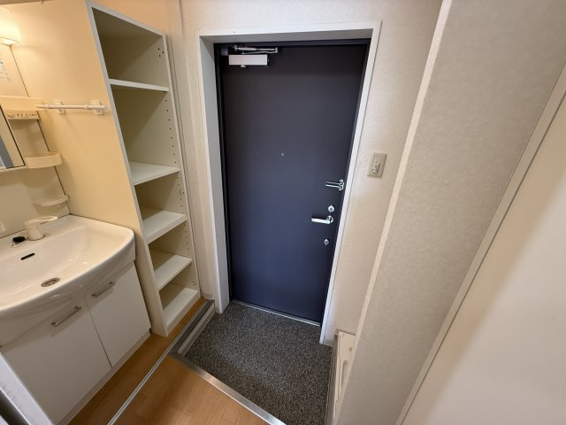 プレステージ天神Ⅳの玄関