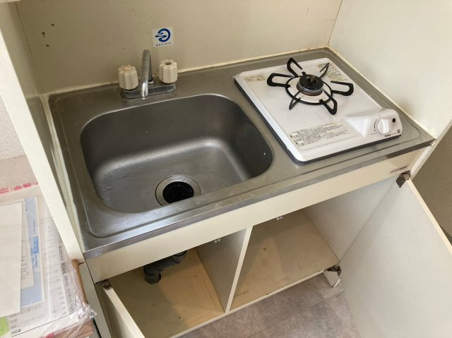 リンク・ベースのキッチン|同建物別部屋 現況優先