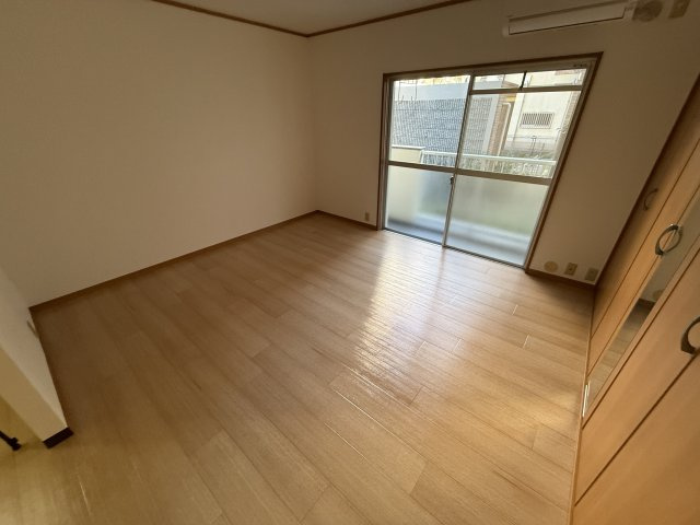 ルクン服部の居間・リビング