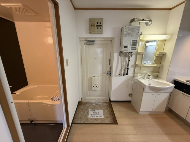 ルクン服部の玄関